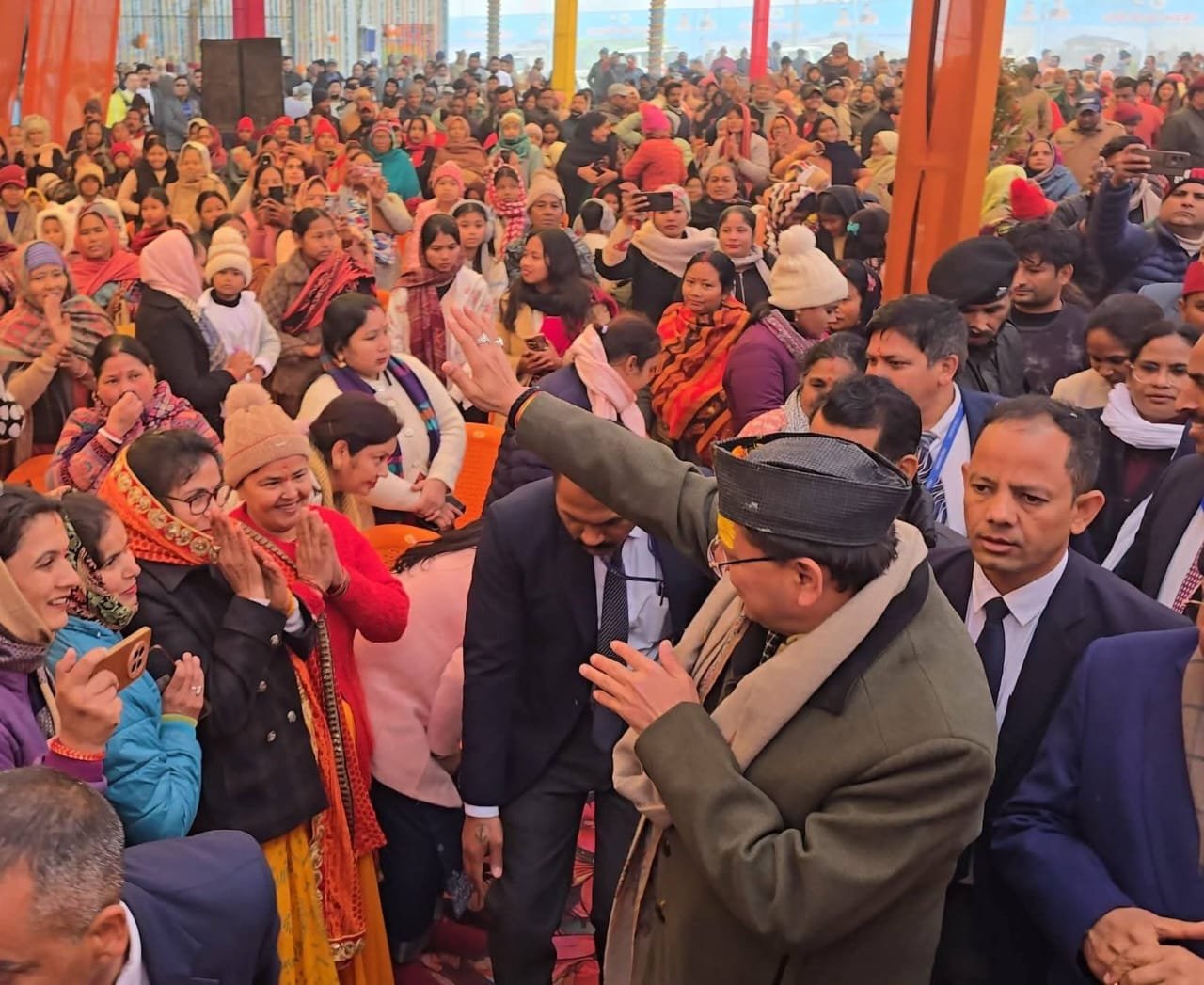 सीएम धामी का खटीमा दौरा, 11 करोड़ के हाईटेक महाराणा प्रताप बस स्टेशन का उद्घाटन