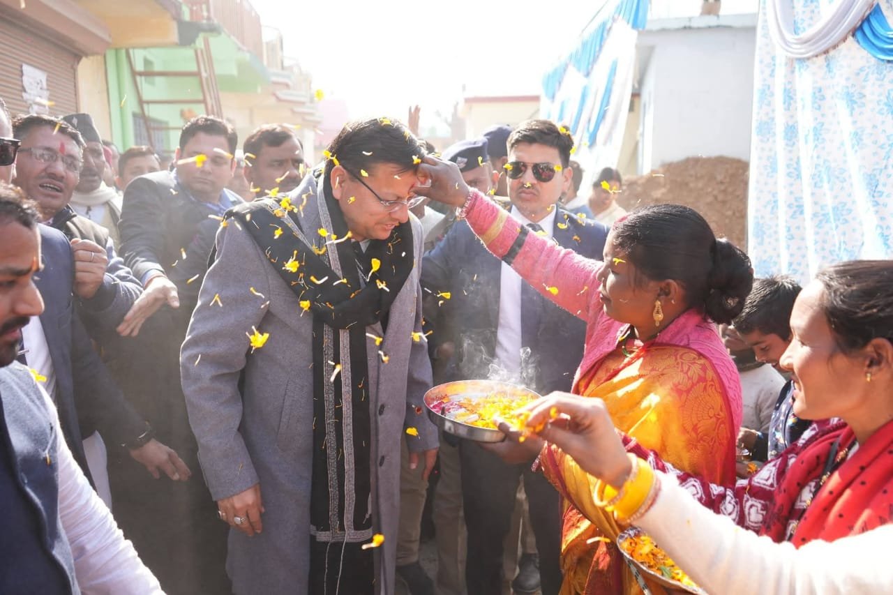 टिहरी गढ़वाल: मुख्यमंत्री धामी ने प्रथम खेलकूद एवं सांस्कृतिक महोत्सव के समापन समारोह में की शिरकत