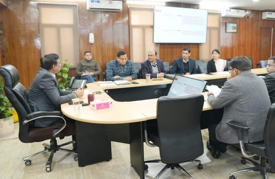 मुख्य सचिव आनन्द बर्द्धन की अध्यक्षता में इको टूरिज्म पर उच्चाधिकार समिति की बैठक