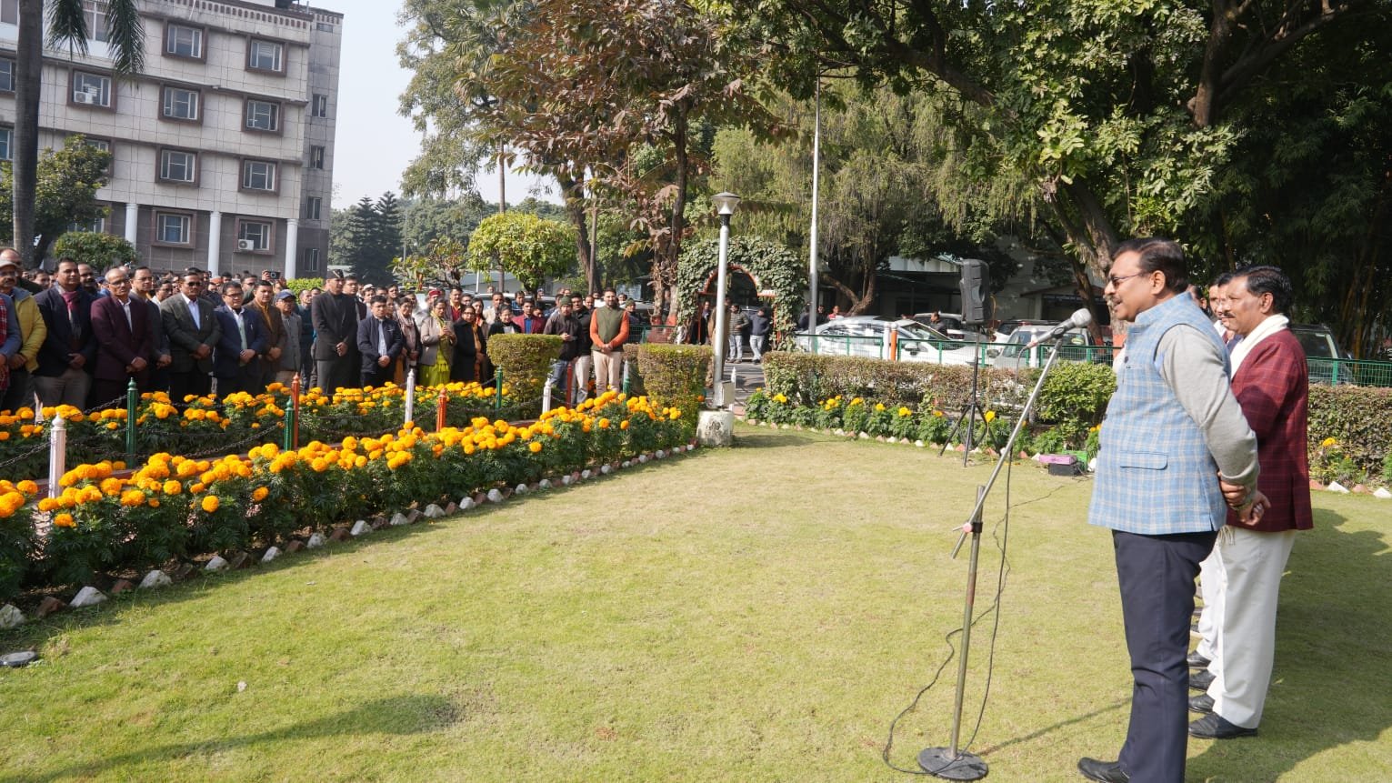 मुख्य सचिव आनंद बर्द्धन ने दी प्रदेशवासियों को नववर्ष की शुभकामनाएँ
