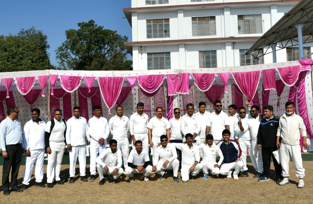 SSP मंजुनाथ टी.सी. की पहल: पुलिस–प्रेस सद्भावना क्रिकेट मैच में पुलिस एकादश की 39 रनों से जीत