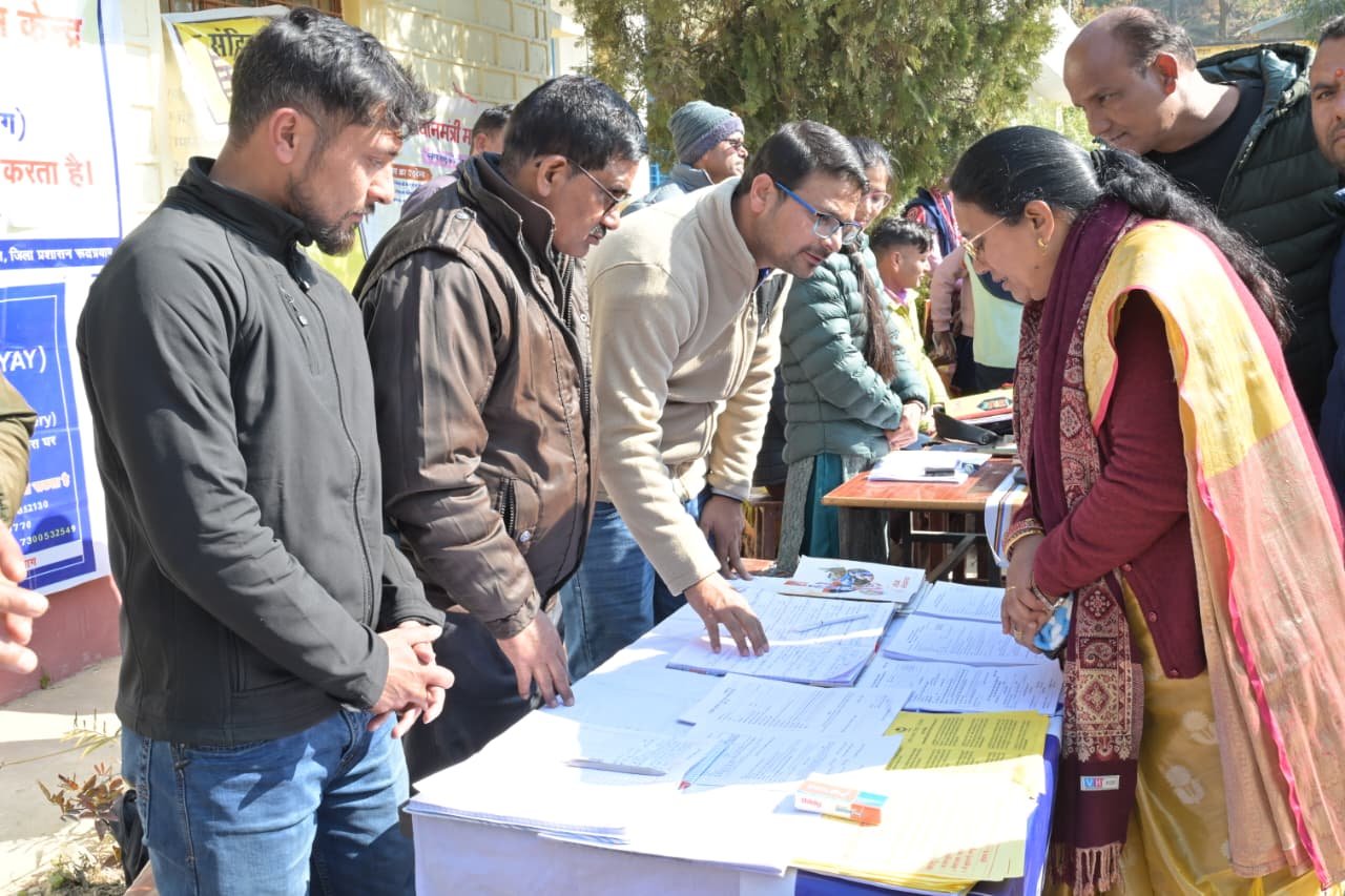 जन-जन की सरकार, जन-जन के द्वार: मुख्यमंत्री पुष्कर सिंह धामी के नेतृत्व में कैम्प आधारित सुशासन को मिली नई गति