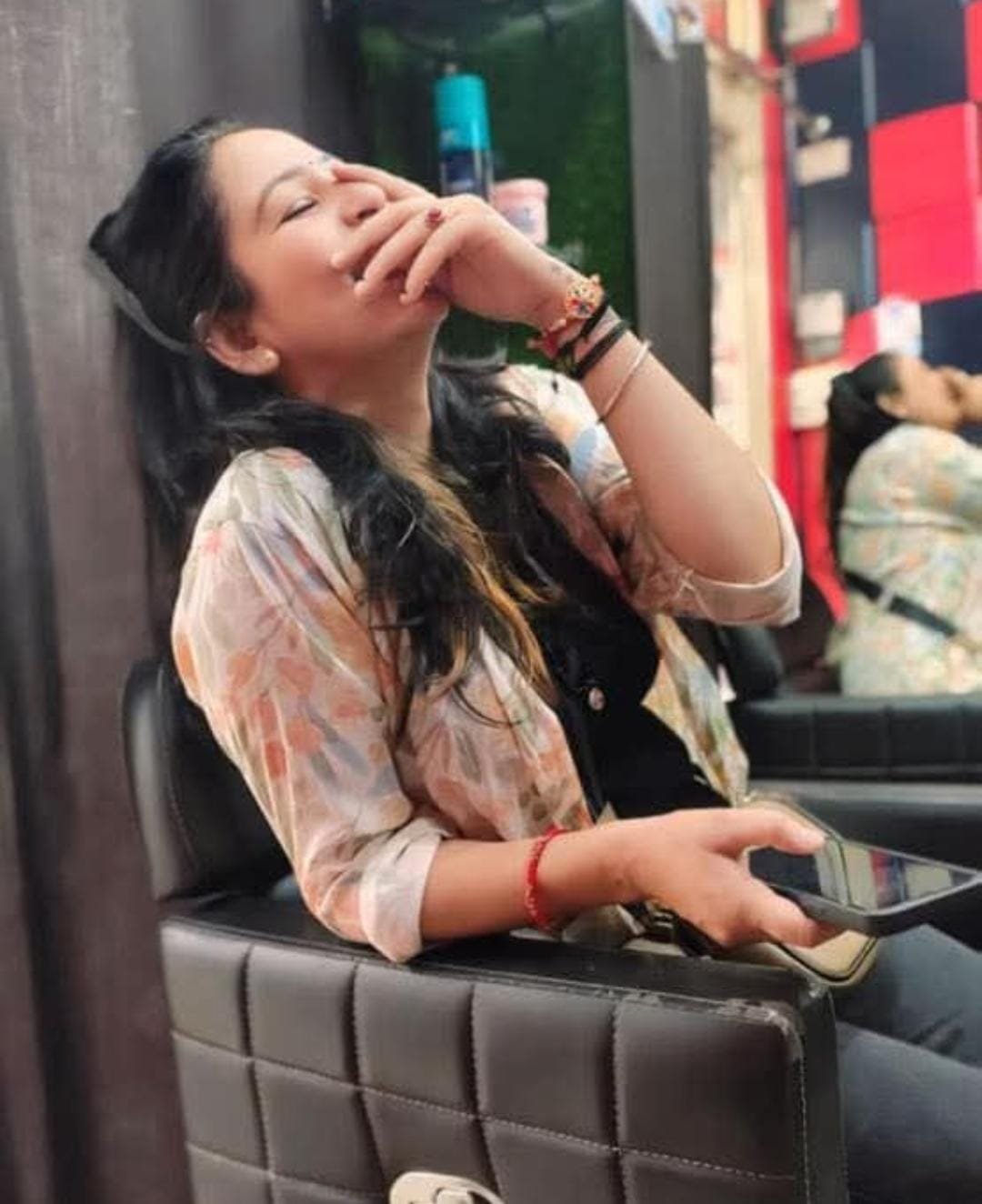 कुमाऊँ की नारी अस्मिता और देवआस्था पर अपमानजनक बयान से उबाल*  *लोकसंस्कृति और देवी-देवताओं को “फर्जी” बताने पर कुमाऊँ में भारी आक्रोश*  *कौतिकों में नृत्य करने वाली महिलाओं पर टिप्पणी, देवभूमि की आस्था व महिलाओं पर हमला बर्दाश्त नहीं: कुमाऊँ समाज का स्पष्ट संदेश, देवभूमि की आस्था और महिलाओं पर टिप्पणी का मामला, ज्योति अधिकारी पर मुकदमा दर्ज