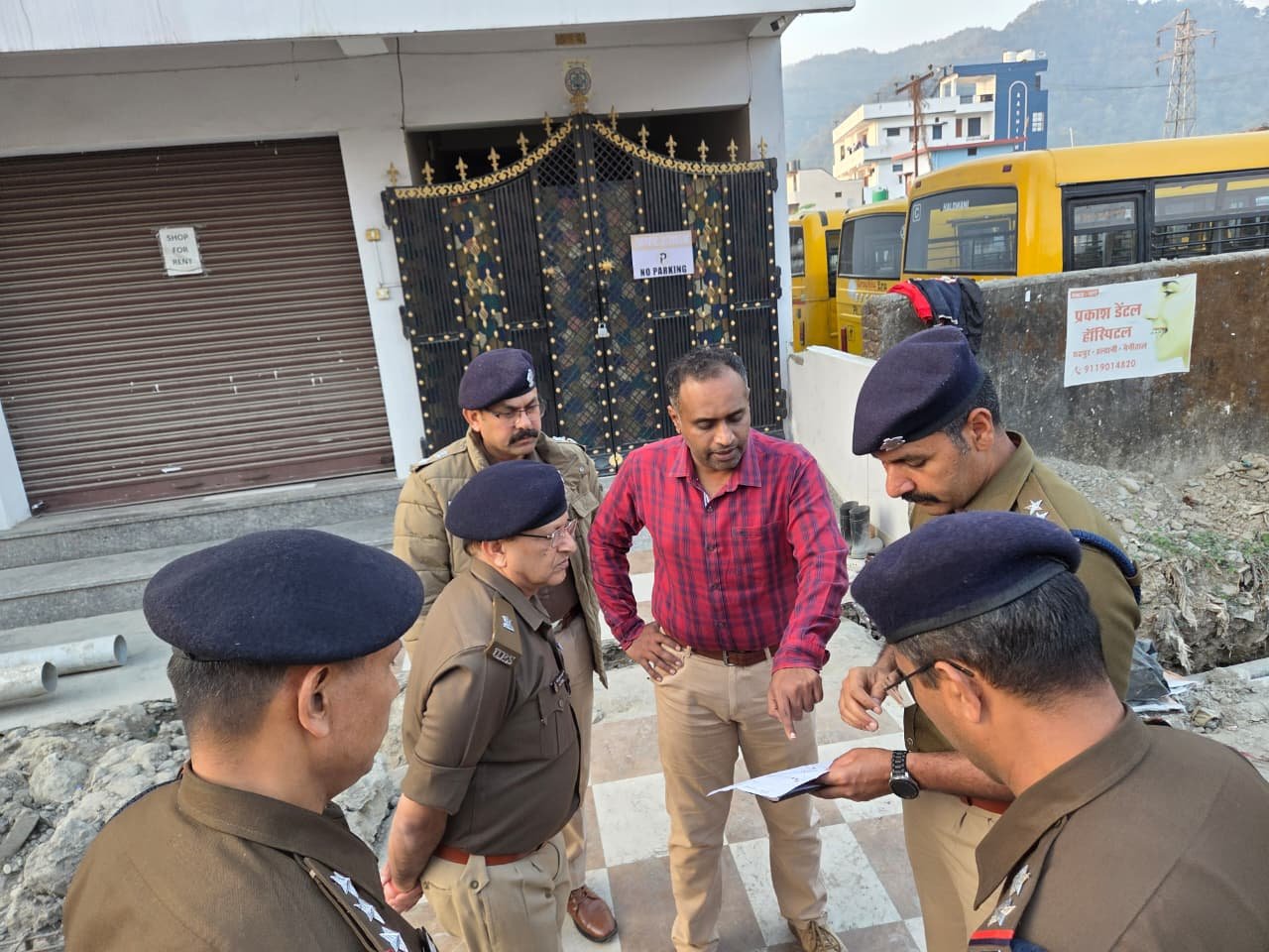 सड़क सुरक्षा पर सख्ती: हल्द्वानी के प्रमुख चौराहों का एसएसपी ने किया निरीक्षण