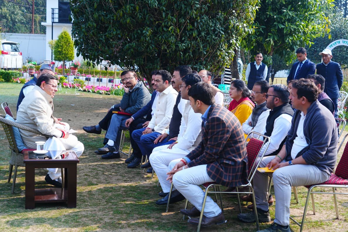 सरकारी कर्मचारियों की सुरक्षा पर सख्त धामी, एसओपी बनाने के निर्देश
