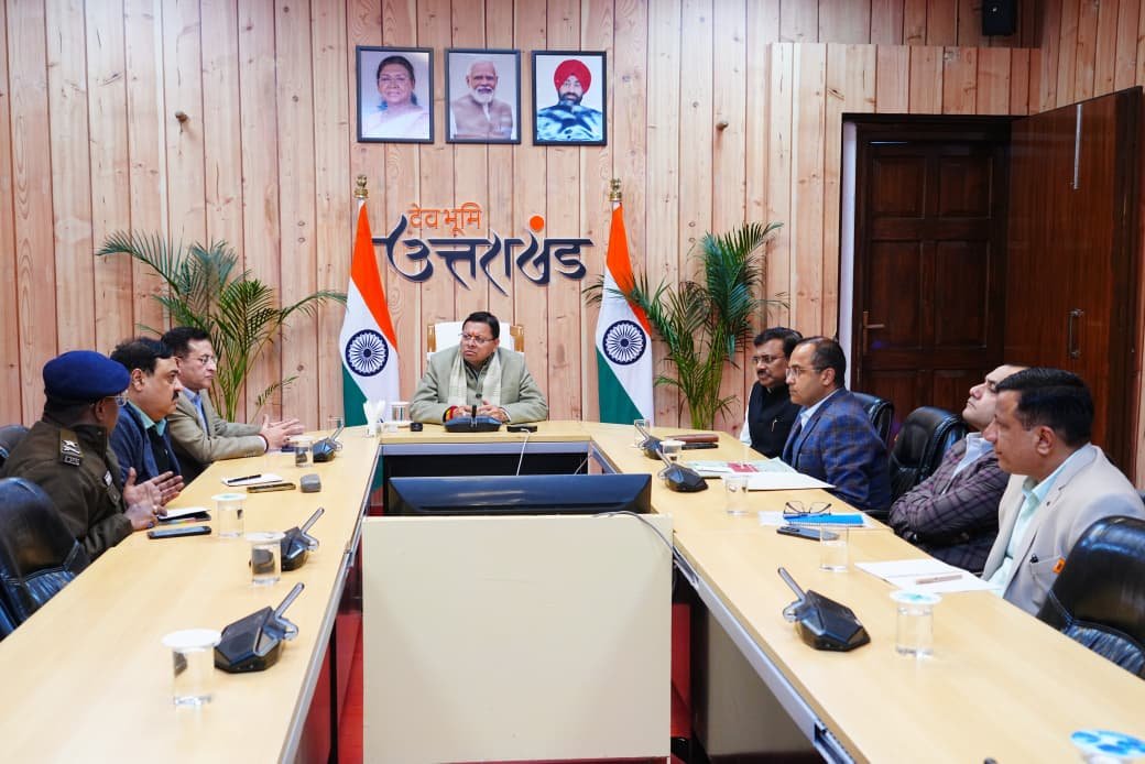 मुख्यमंत्री की संवेदनशील क्षेत्रों में गश्त और निगरानी बढ़ाने की कड़ी हिदायत