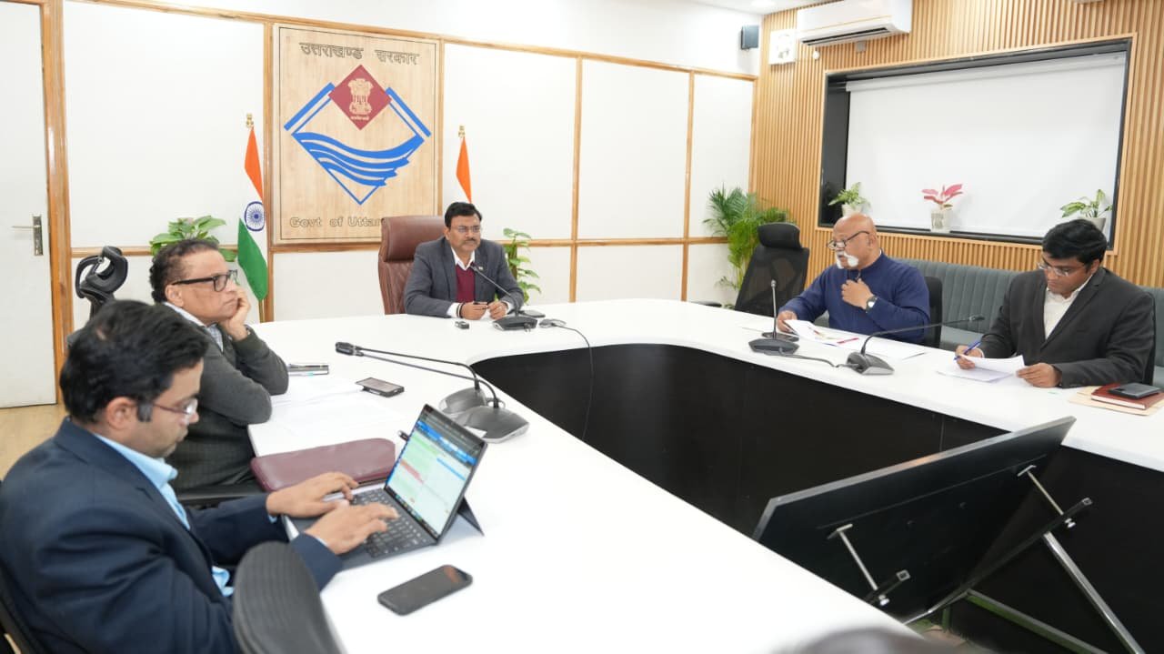 मुख्य सचिव आनंद बर्धन की अध्यक्षता में करोड़ों की विकास योजनाएं स्वीकृत