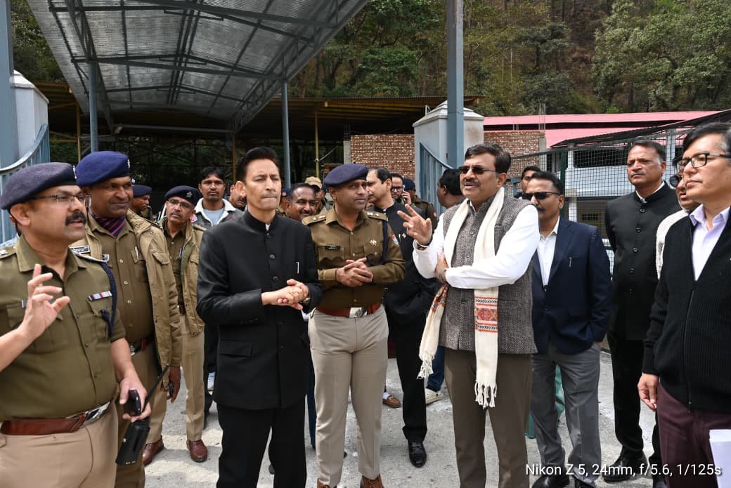 🚧 जून से पहले चालू होगा भवाली-रातिघाट बाईपास, मुख्य सचिव आनंद बर्द्धन का सख्त निर्देश