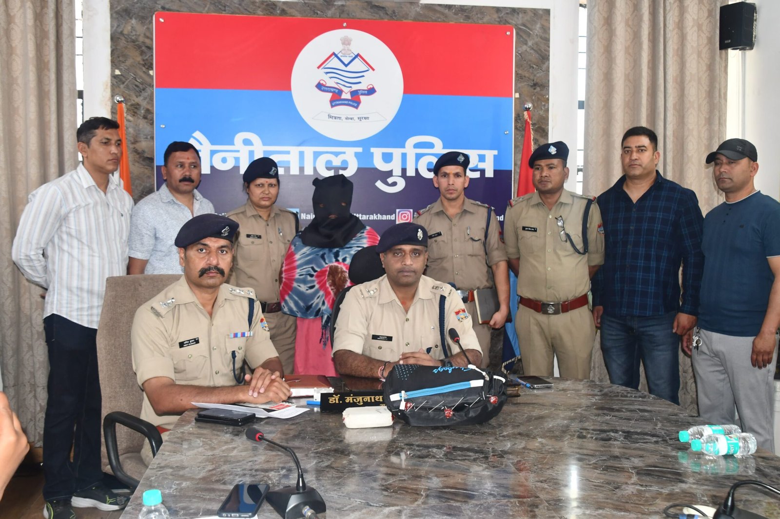 60 लाख की 203 ग्राम स्मैक के साथ महिला तस्कर दबोची,  SSP ने टीम को किया सम्मानित “नशे के सौदागरों का अब होगा पूरा सफाया