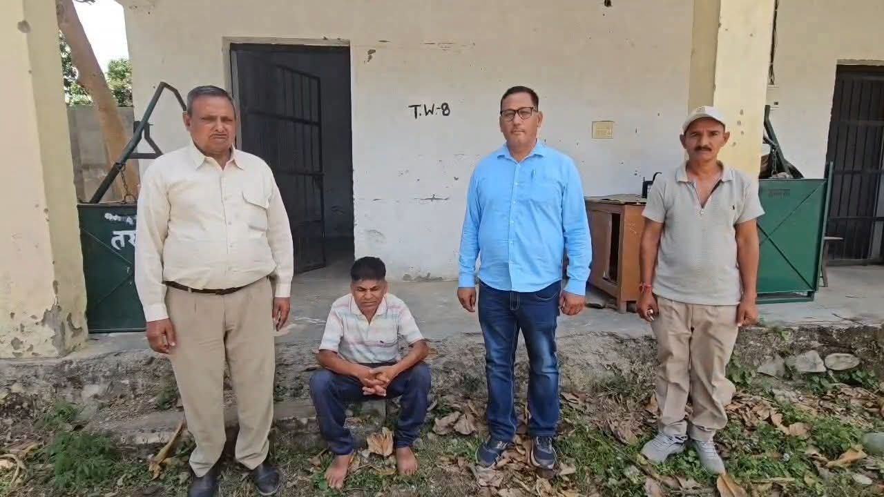 हिरण के मांस के साथ पकड़ा गया आरोपी, दो फरार