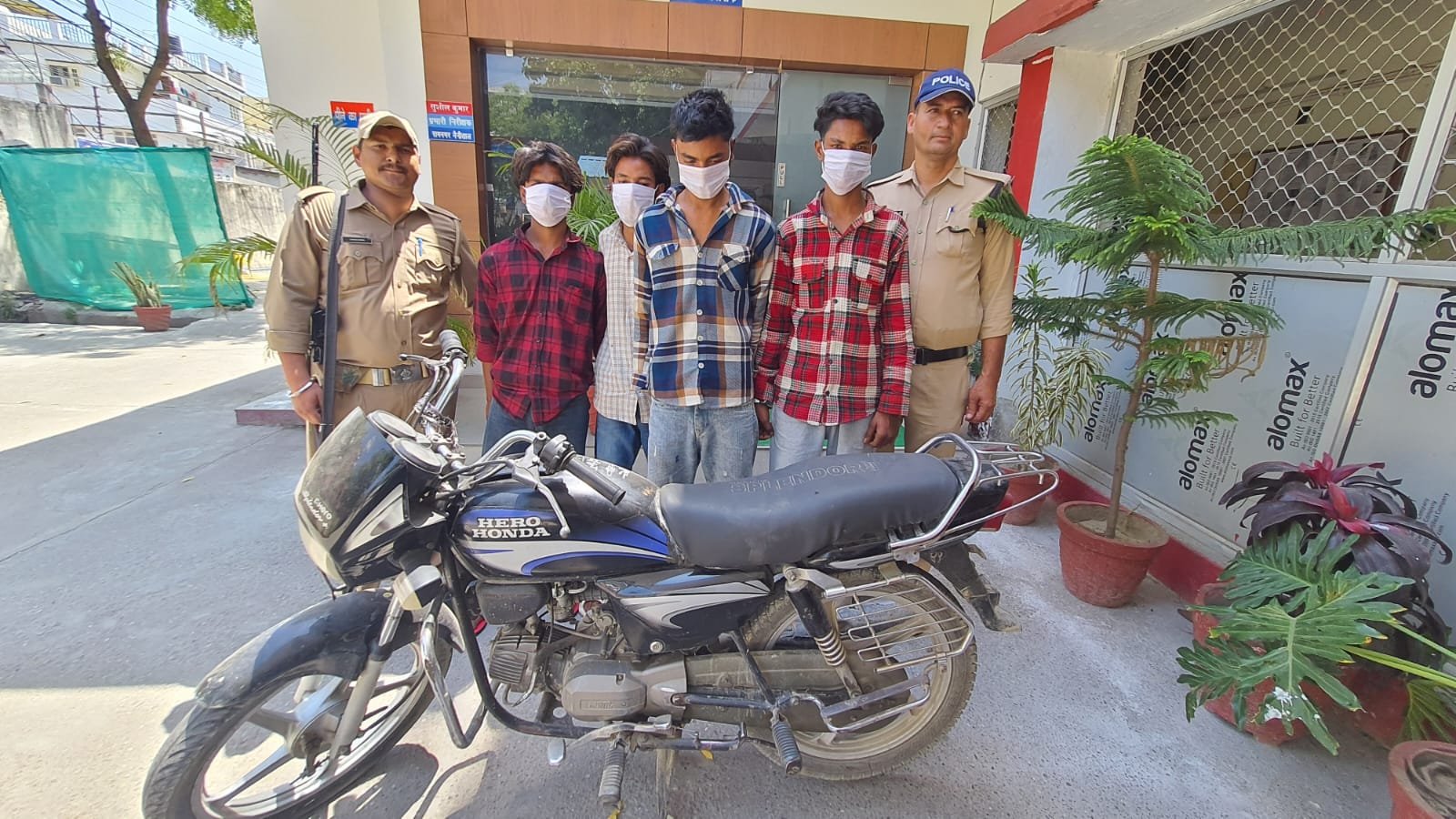 ऑपरेशन प्रहार का असर: नैनीताल में बाइक चोर गैंग का भंडाफोड़, 6 गिरफ्तार।