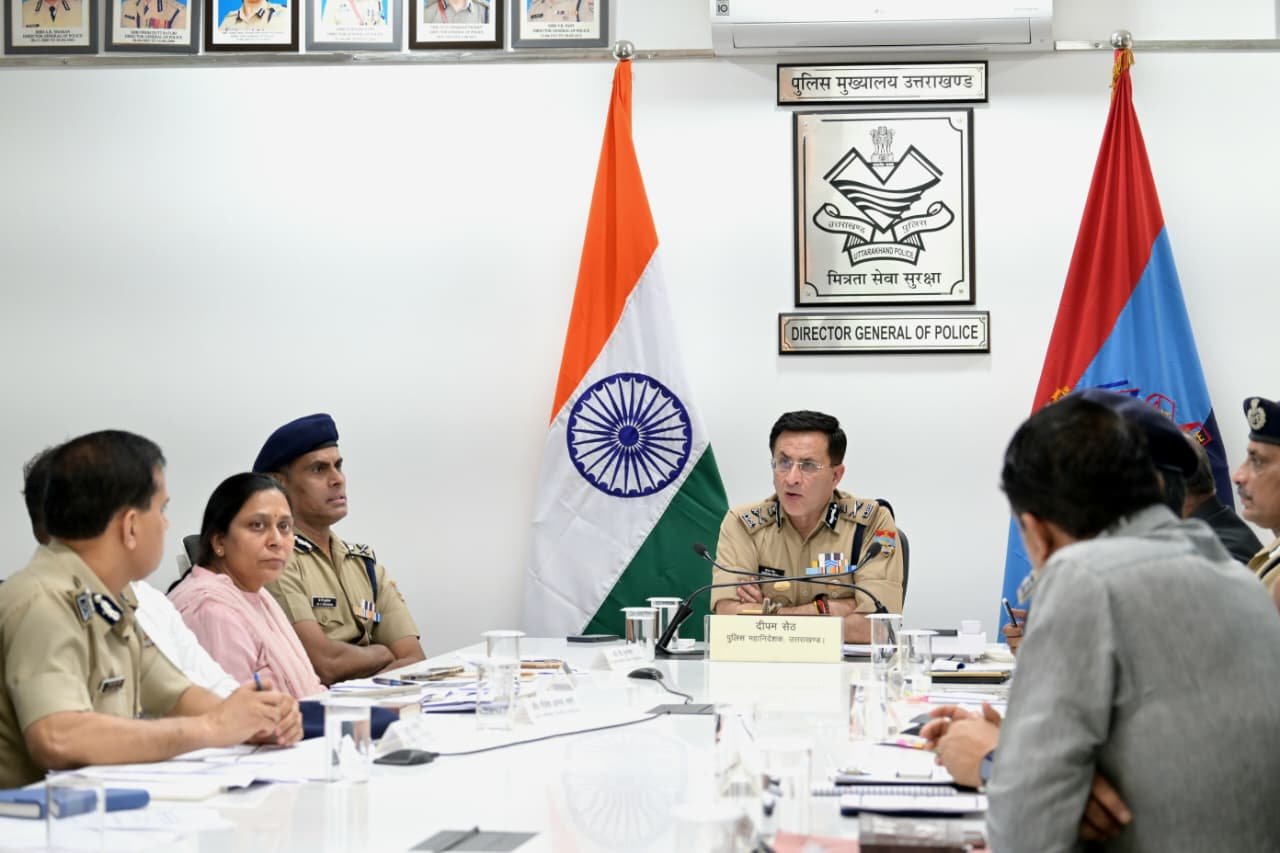 अपराधियों, घुसपैठियों और साइबर ठगों पर एक साथ टूटा कानून का शिकंजा “प्रदेश में अपराधियों की अब खैर नहीं!”