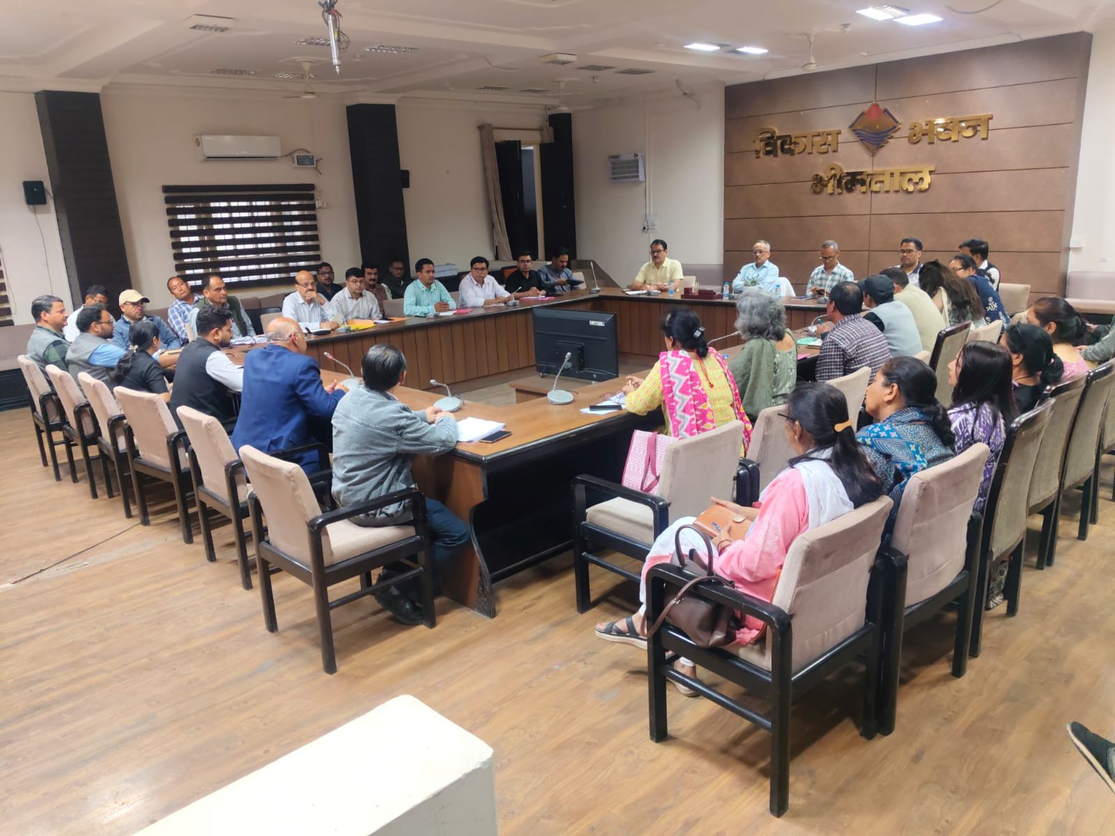 RTI व्यवस्था मजबूत करने पर जोर, भीमताल में अहम बैठक