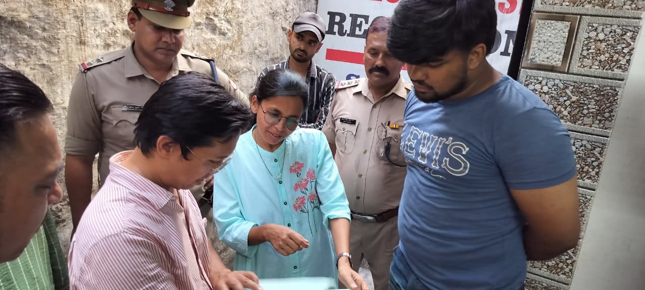 फायर NOC और सुरक्षा मानकों की जांच, कई होटलों में मिली अनियमितताएं