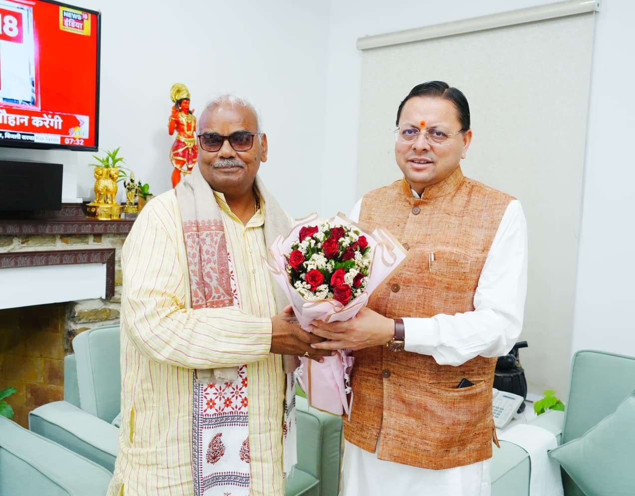 मुख्यमंत्री धामी से मिले राजस्थान के कैबिनेट मंत्री मदन दिलावर, शिक्षा और संस्कृति पर हुई अहम चर्चा