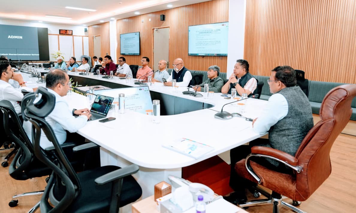 भूमि संसाधनों के बेहतर प्रबंधन, डिजिटलीकरण एवं निवेश अनुकूल व्यवस्था पर सचिव समिति में मंथन
