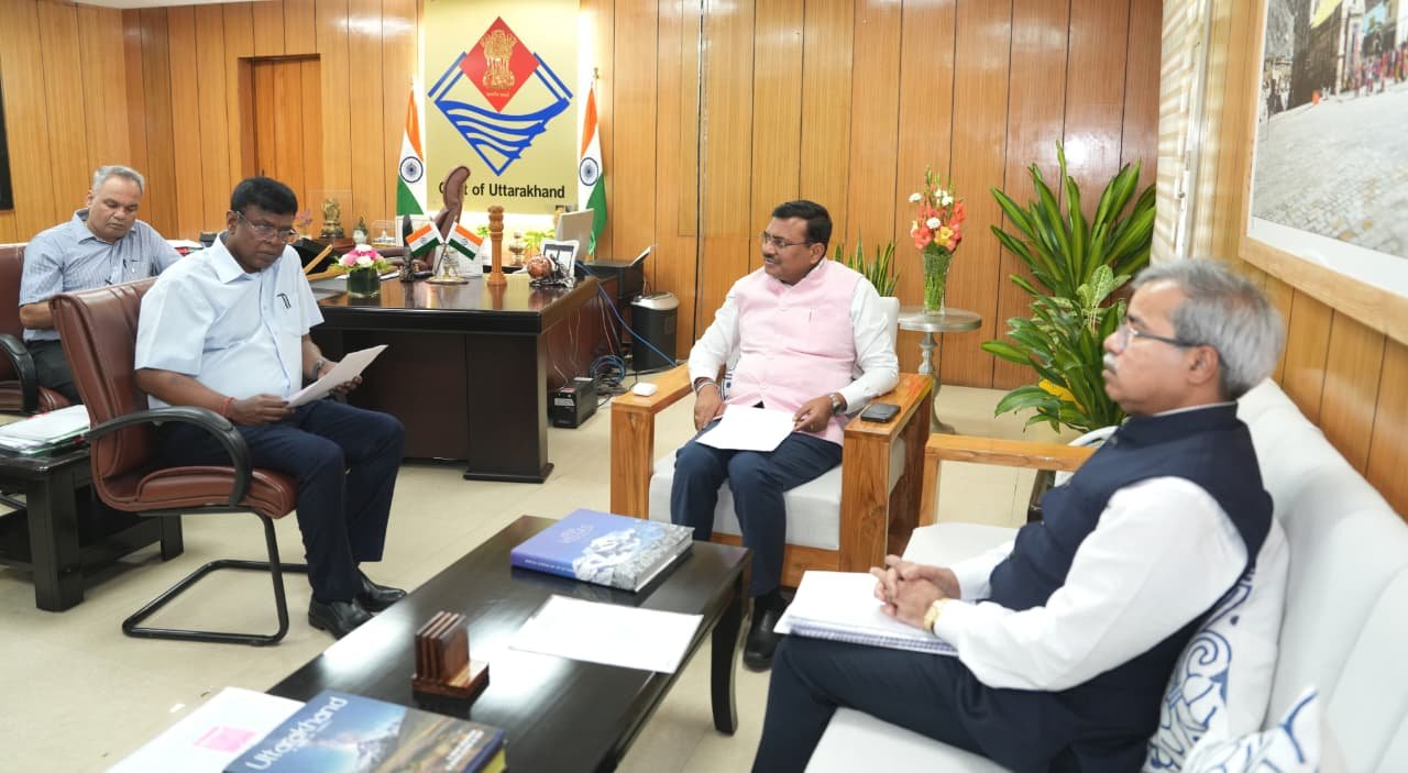 मुख्य सचिव और रेलवे बोर्ड अध्यक्ष की बैठक में रेल परियोजनाओं की प्रगति की समीक्षा
