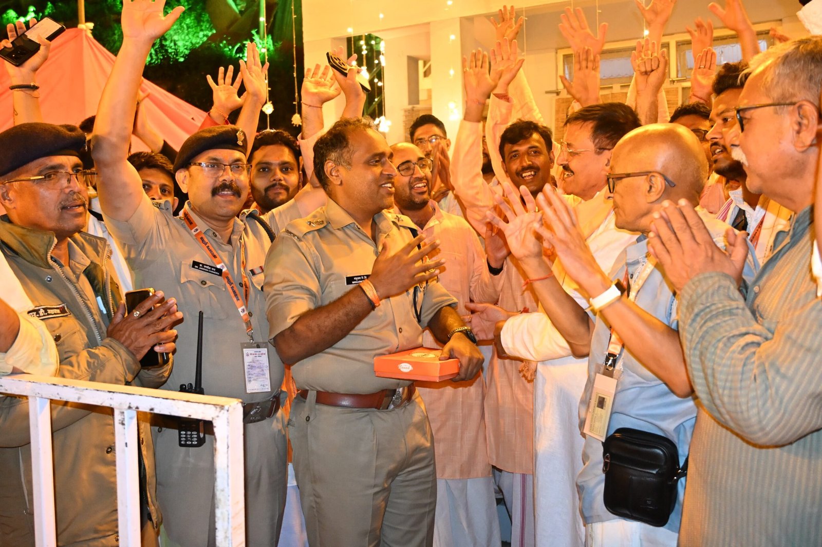 *50 वर्षों में पहली बार दिखा ऐसा चमत्कारिक और भव्य मेला मंदिर समिति ने राज्य सरकार, नैनीताल पुलिस और जिला प्रशासन को दिया सफलता का श्रेय*  *पुलिस कप्तान डॉ. मंजूनाथ टी.सी. की कार्यशैली की खुलकर प्रशंसा*