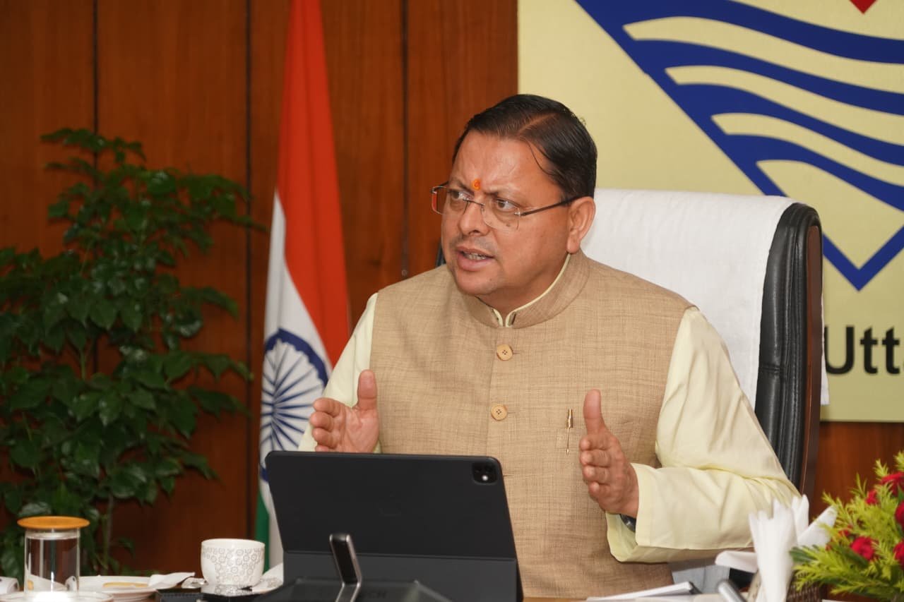 मुख्यमंत्री ने भारी बारिश के मद्देनज़र अधिकारियों को सतर्क रहने के दिए निर्देश