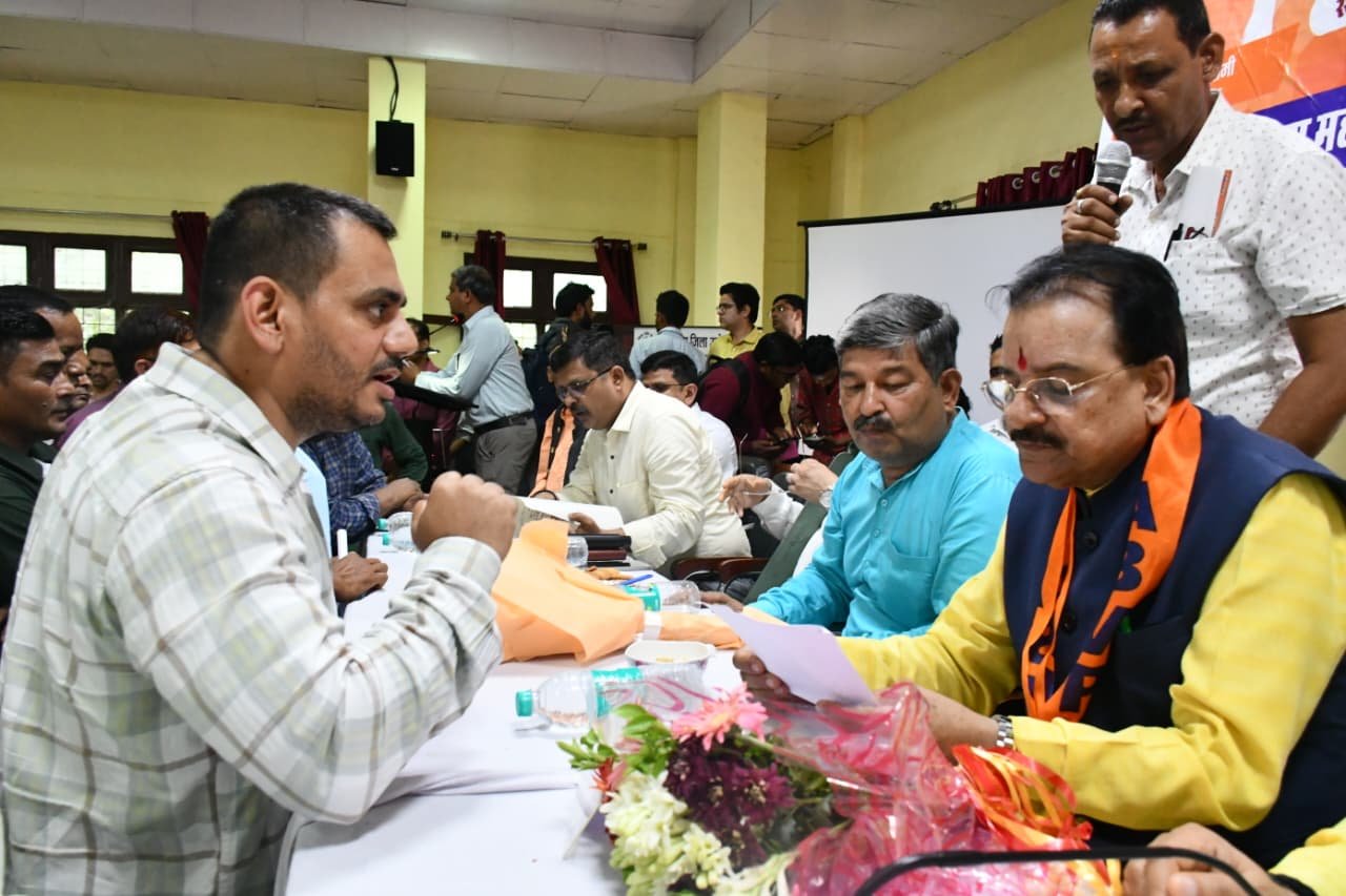 मुख्यमंत्री धामी के नेतृत्व में जन-जन की सरकार, जन-जन के द्वार अभियान बना सुशासन का प्रभावी माध्यम