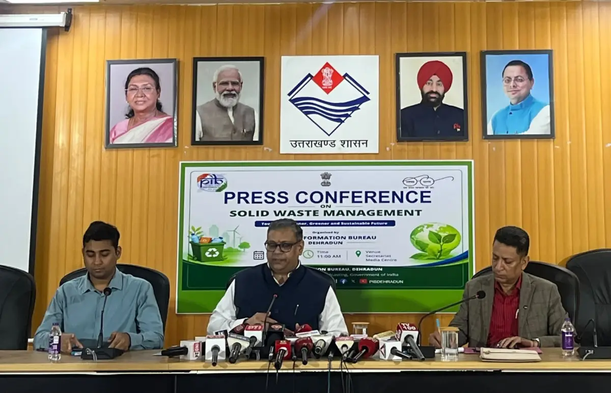 कचरा प्रबंधन में जवाबदेही और पारदर्शिता बढ़ाने पर जोर, जिलों में विशेष सेल गठित