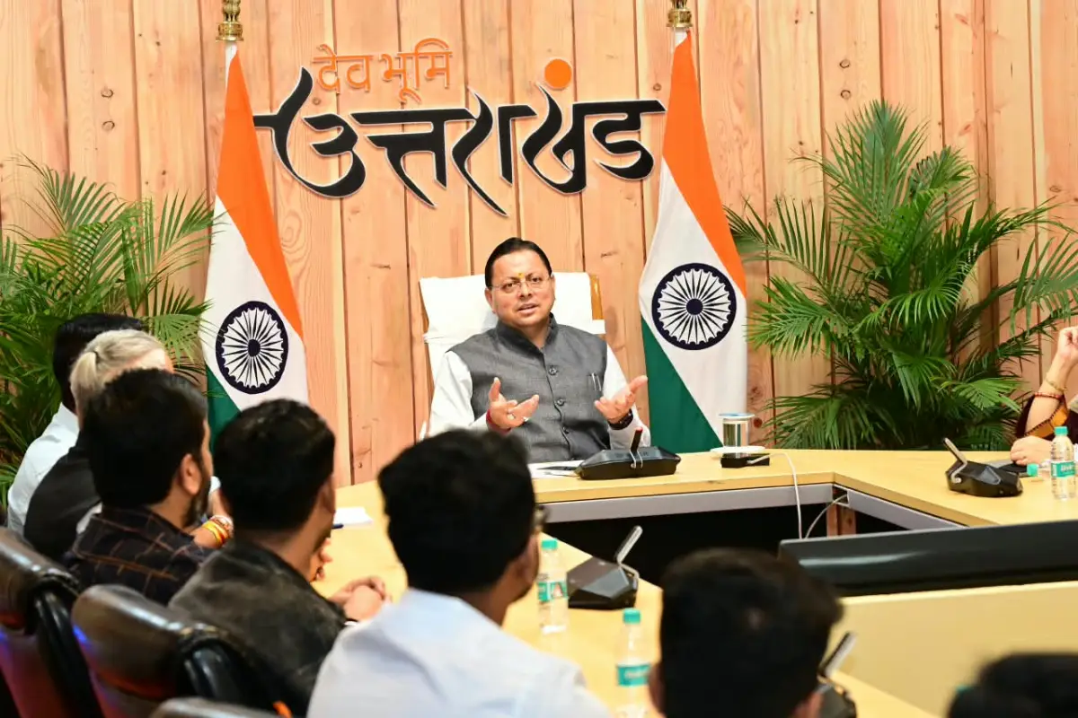 राज्य की कनेक्टिविटी, होम-स्टे, पर्यटन विकास, सौर ऊर्जा और जनकल्याणकारी योजनाओं के प्रयासों को सराहा