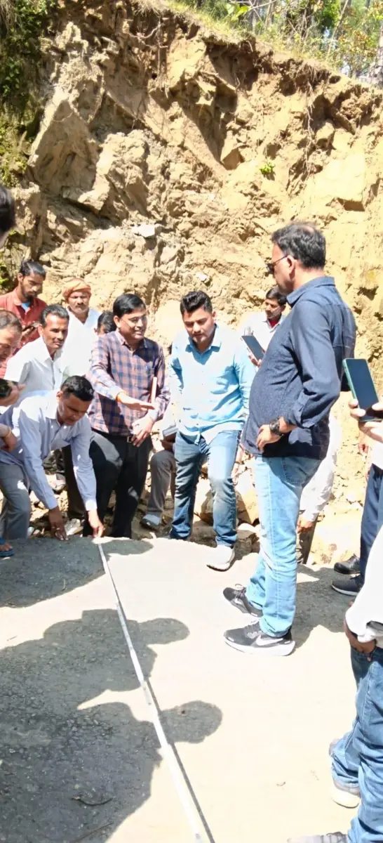 PMGSY के अंतर्गत निर्मित कोंता–ककरोड़–हरिश्ताल मार्ग का स्थलीय निरीक्षण