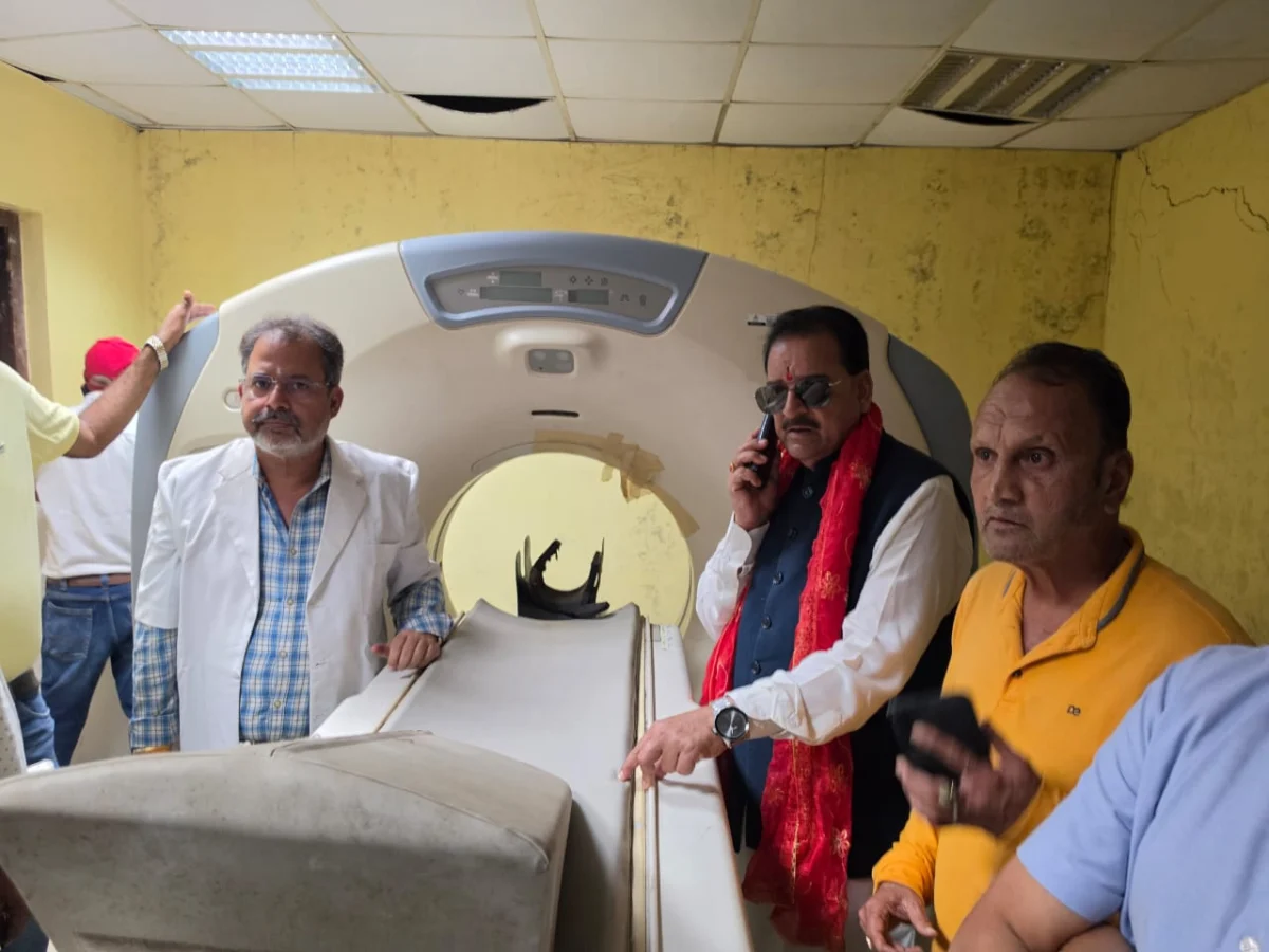 बेस अस्पताल की अव्यवस्थाओं पर भड़के सांसद अजय भट्ट, औचक निरीक्षण कर अधिकारियों को दिए सख्त निर्देश